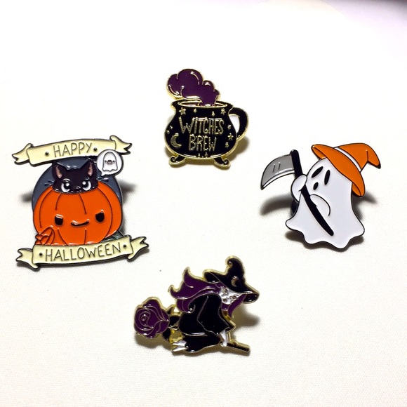 Accessories - 🍏50% OFF/3+...👻🎃Set of Cute Halloween Pins